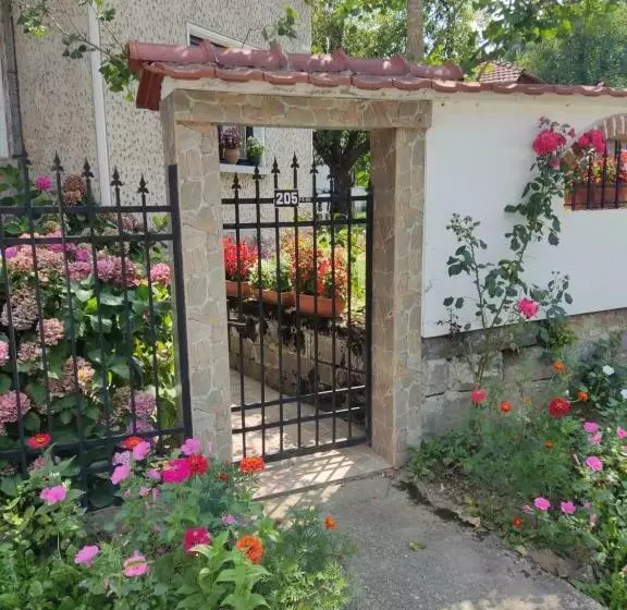 Majatalo къща за гости хайк