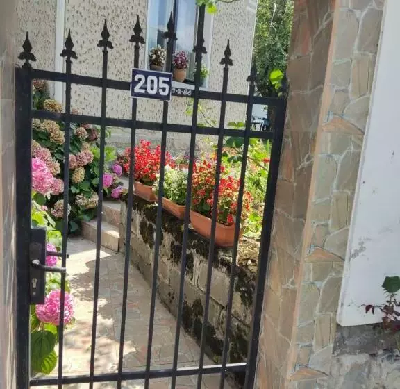 Majatalo къща за гости хайк