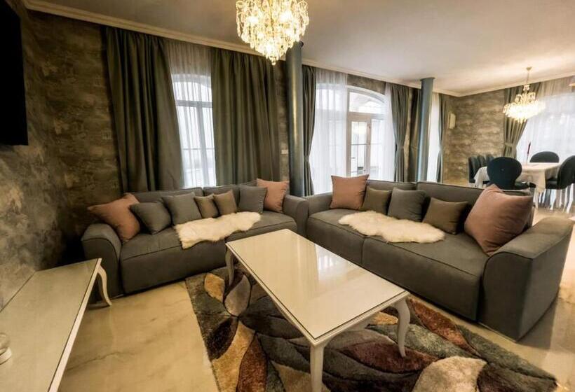 פנסיון Diamond Villas