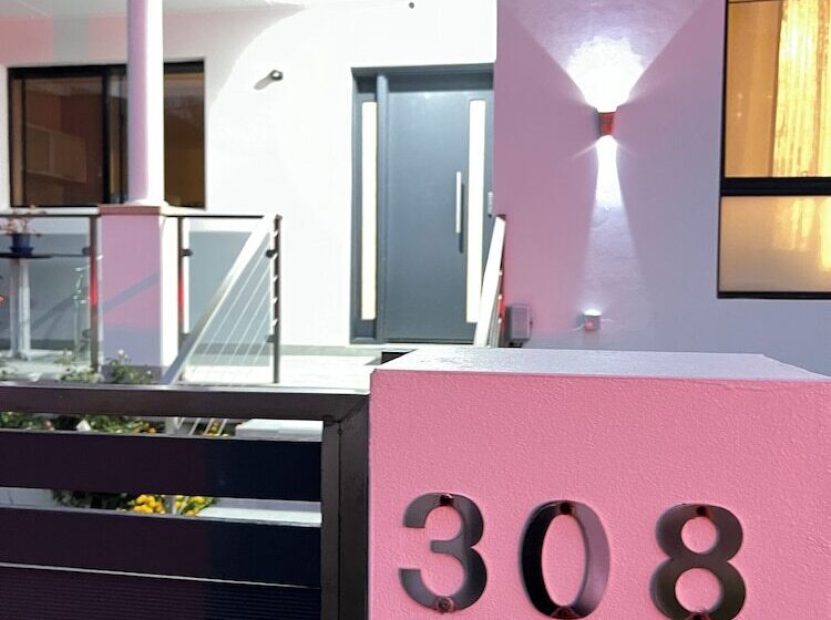 بنسيون Sunny Rooms Mascot