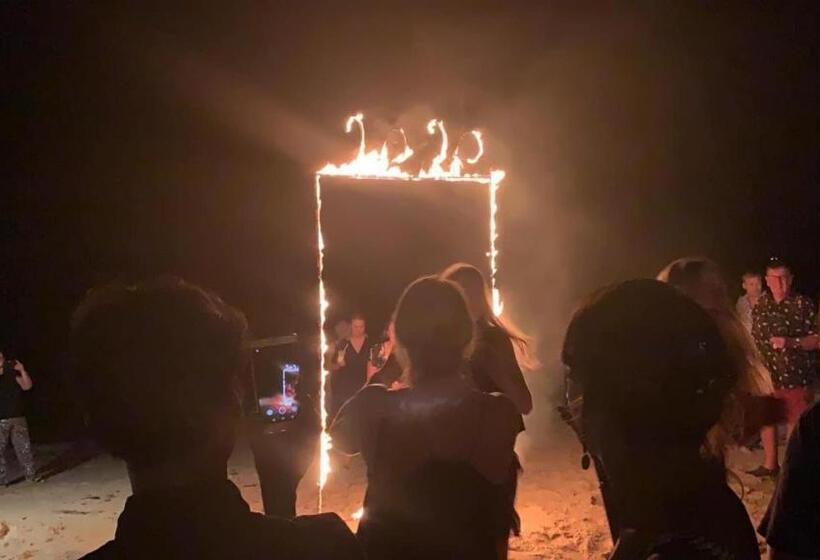 Resort Kohmak Homehug&beachclub