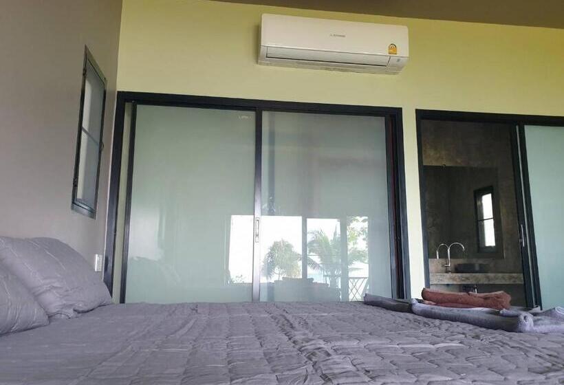 Resort Kohmak Homehug&beachclub