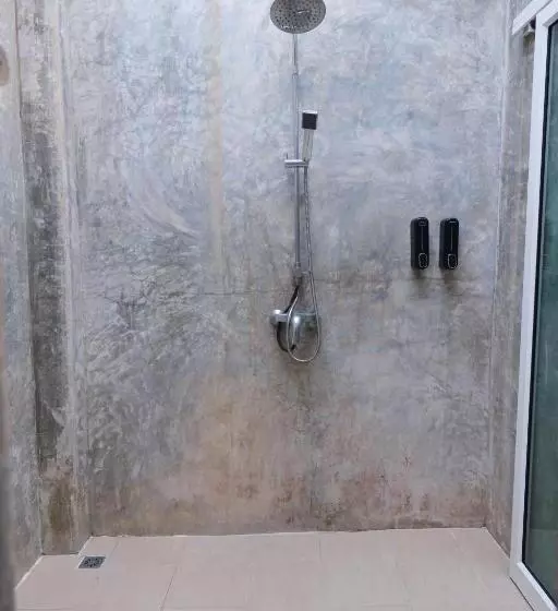 Lomakeskus Kohmak Homehug&beachclub