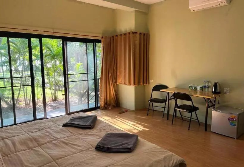 Lomakeskus Kohmak Homehug&beachclub