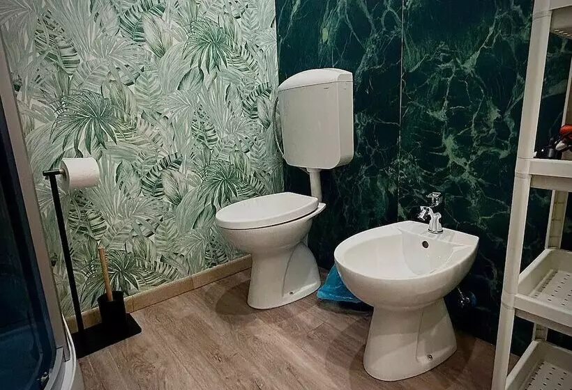 تختخواب و صبحانه Tra L Etna E Il Mare Via Oberdan