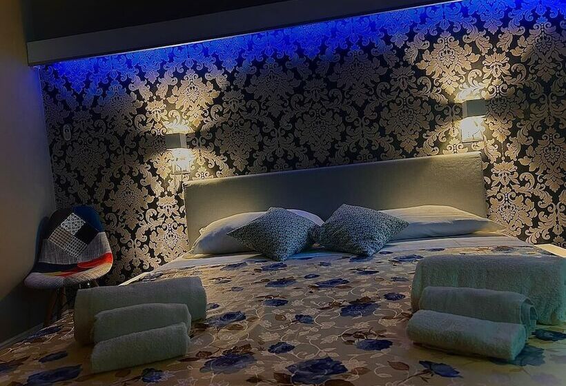 تختخواب و صبحانه Tra L Etna E Il Mare Via Oberdan