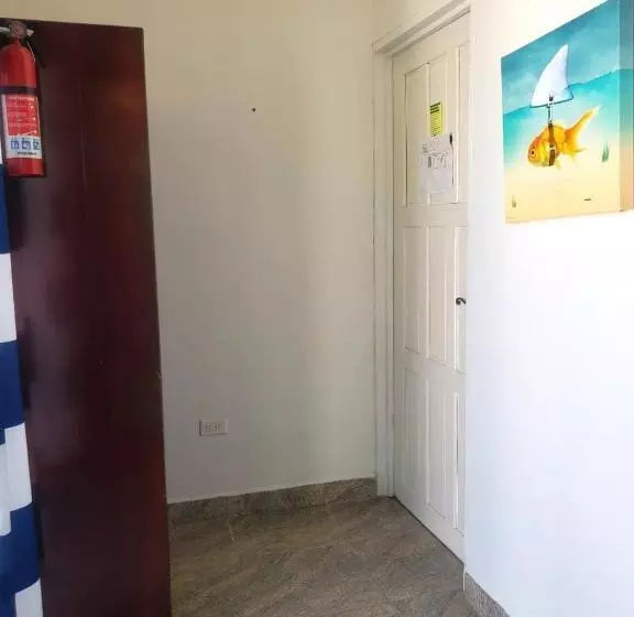 Beach Club Budget Rooms At Popeyes Caye Caulker