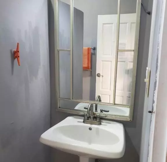 Beach Club Budget Rooms At Popeyes Caye Caulker