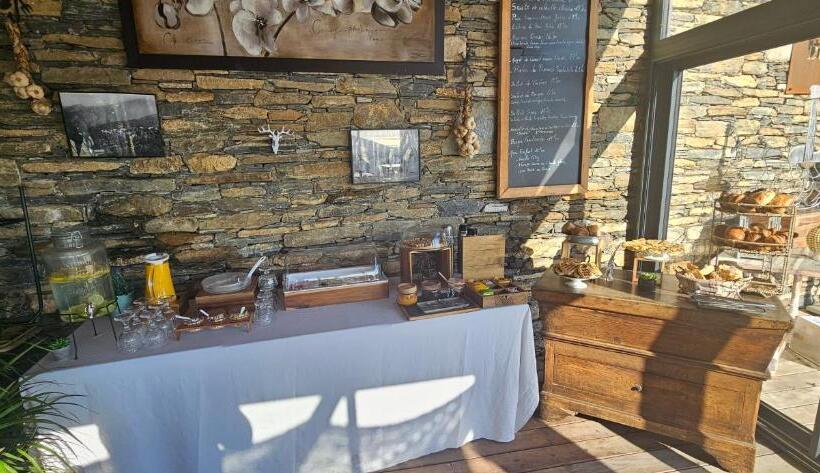 مبيت وإفطار Domaine Colonna Santini ,chambre D Hôtes Piscine, Sauna, Spa