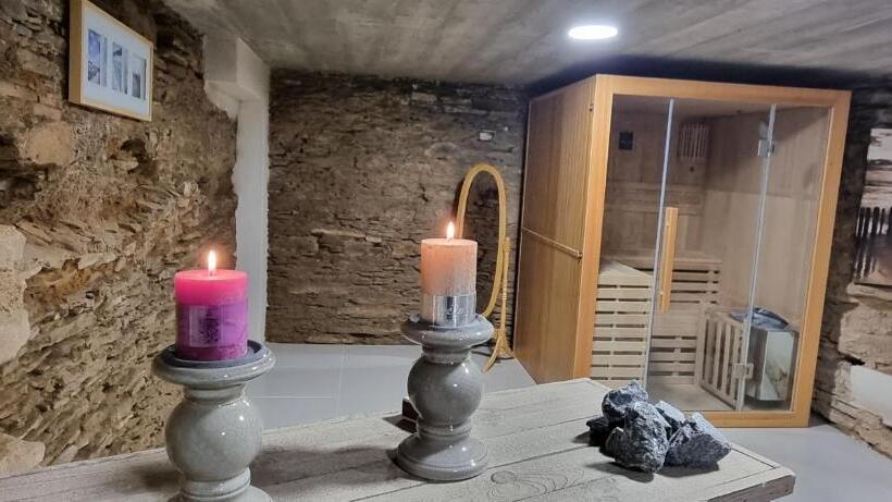 مبيت وإفطار Domaine Colonna Santini ,chambre D Hôtes Piscine, Sauna, Spa