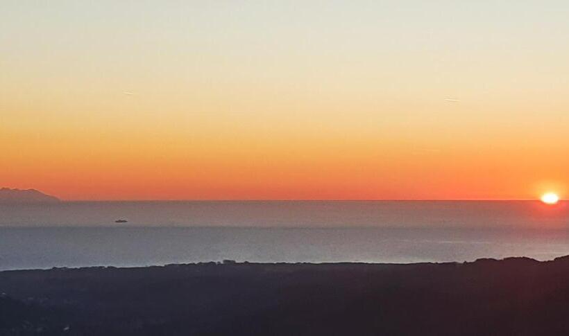 مبيت وإفطار Domaine Colonna Santini ,chambre D Hôtes Piscine, Sauna, Spa