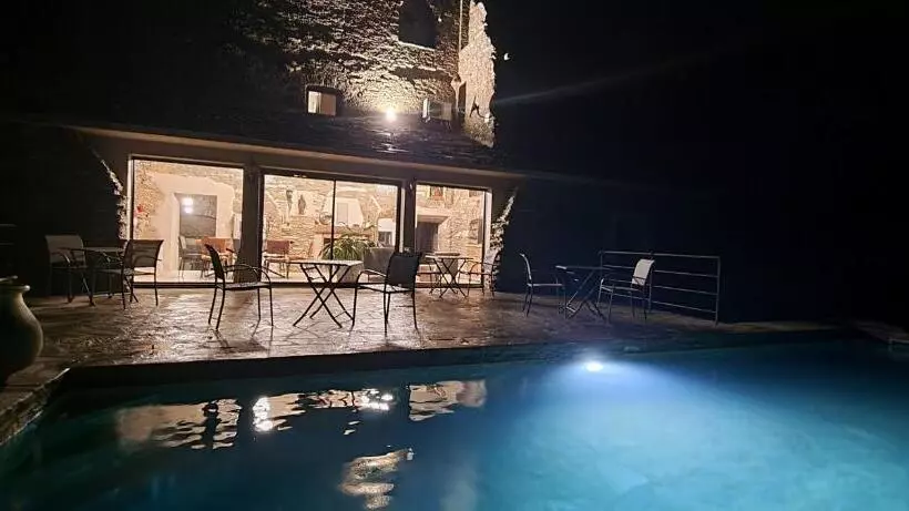 ベッドアンドブレックファースト Domaine Colonna Santini ,chambre D Hôtes Piscine, Sauna, Spa