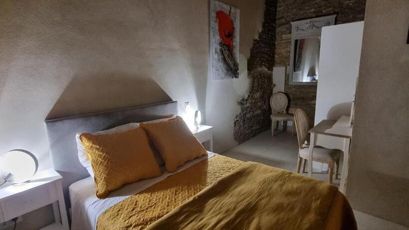 مبيت وإفطار Domaine Colonna Santini ,chambre D Hôtes Piscine, Sauna, Spa