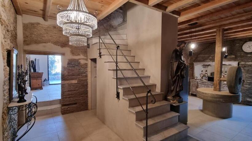 مبيت وإفطار Domaine Colonna Santini ,chambre D Hôtes Piscine, Sauna, Spa