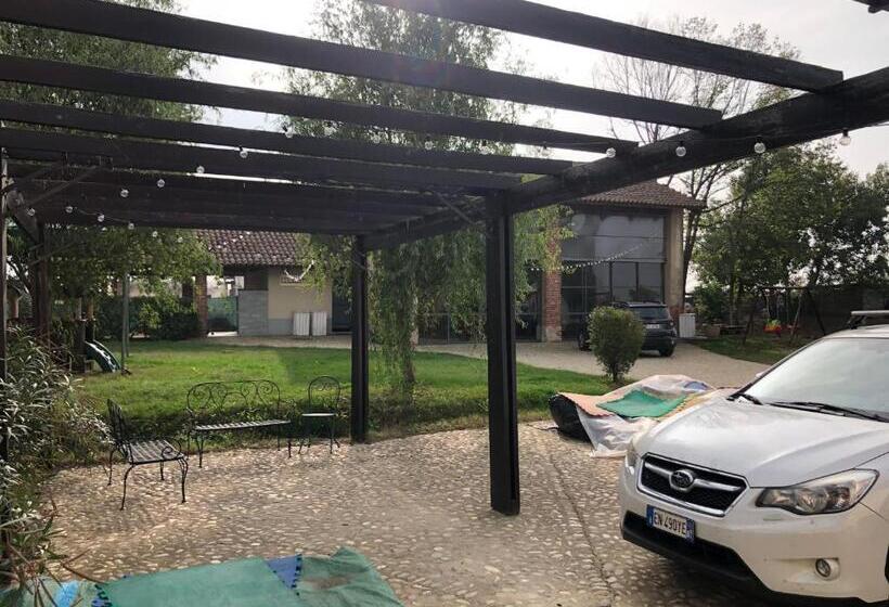 ホテル Agriturismo La Longa