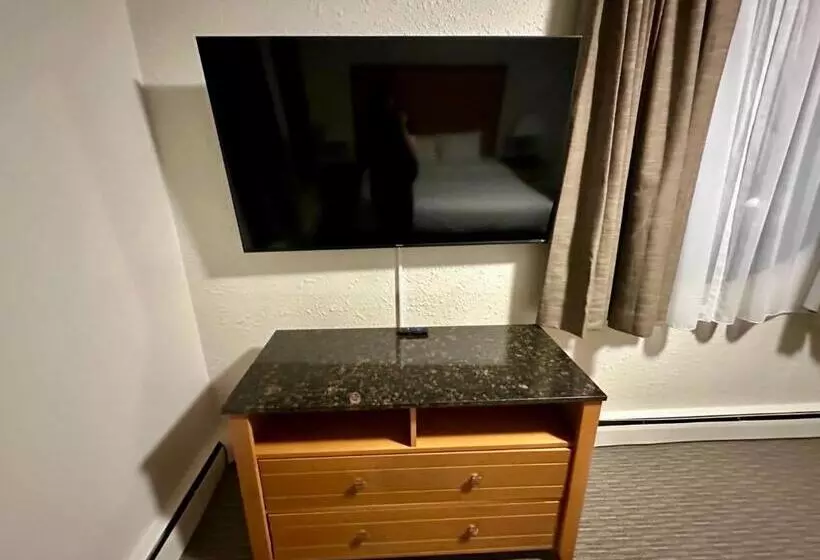 Hotelli Anavada Inn & Suites   Grande Prairie