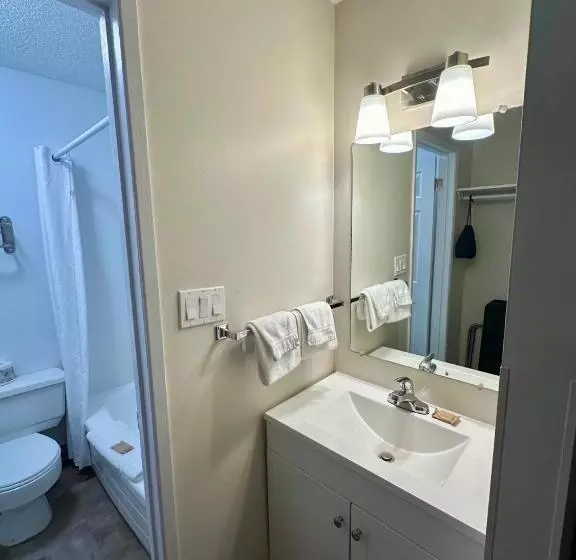 Hotelli Anavada Inn & Suites   Grande Prairie