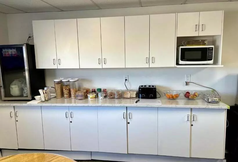 Hotelli Anavada Inn & Suites   Grande Prairie