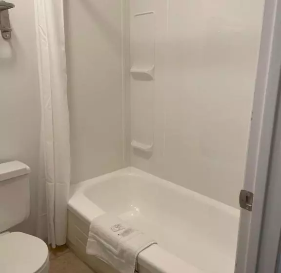 Hotelli Anavada Inn & Suites   Grande Prairie