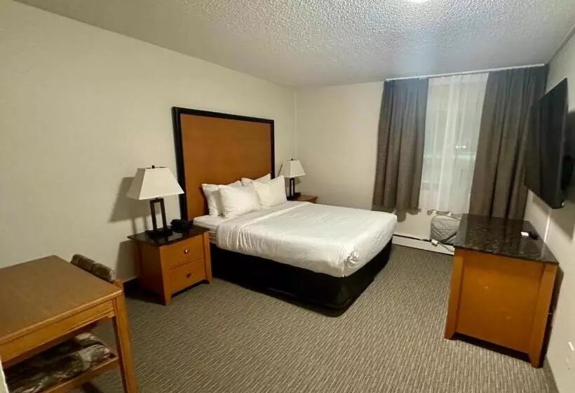 Hotelli Anavada Inn & Suites   Grande Prairie