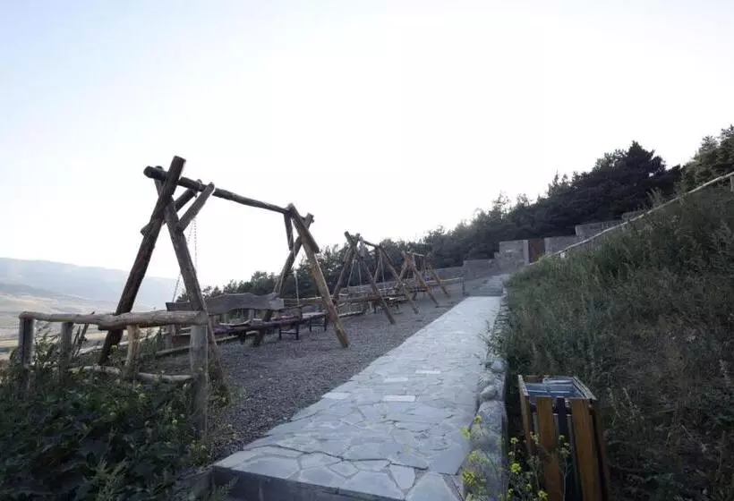 هتل Angine Resort