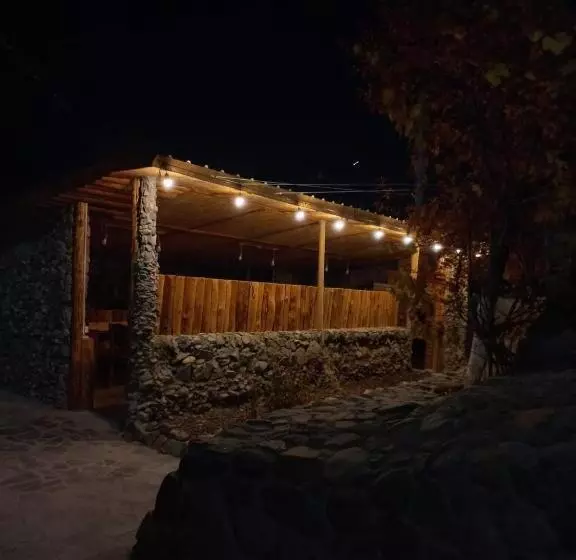 هتل Angine Resort