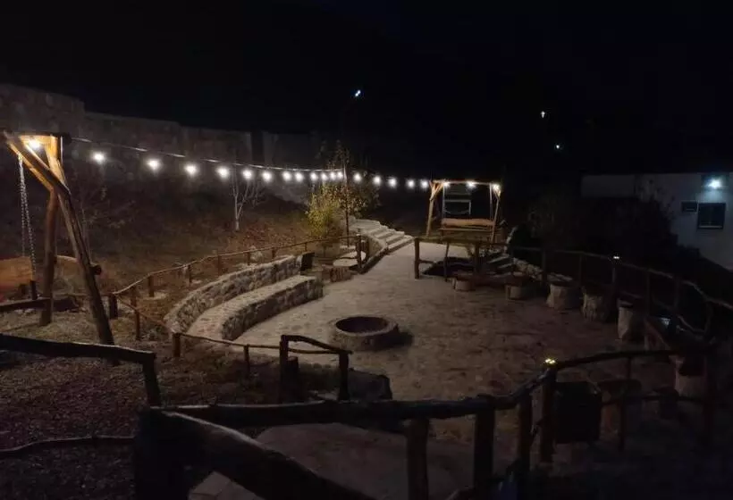 هتل Angine Resort