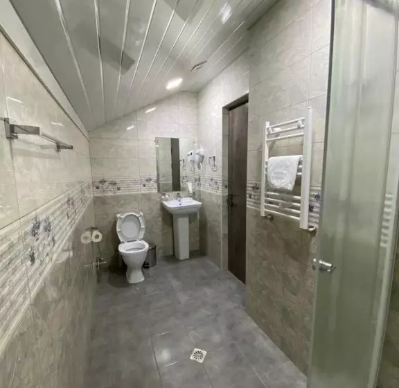 هتل Angine Resort