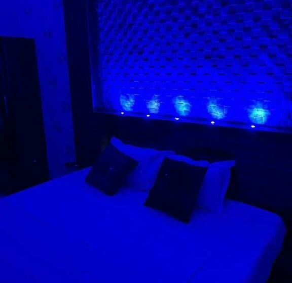 호텔 Capital O 89011 The Awadh Residency