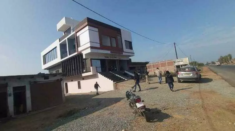 Hotelli Capital O 89011 The Awadh Residency