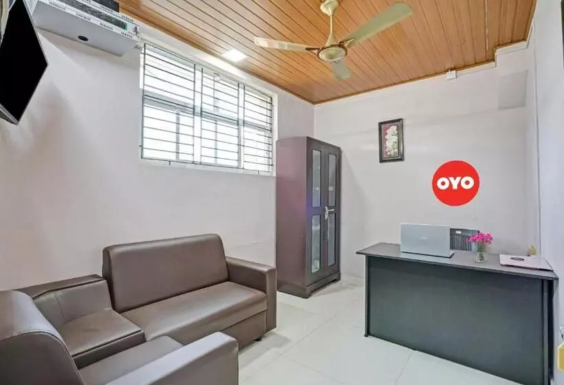 هتل Flagship Lake View Residency