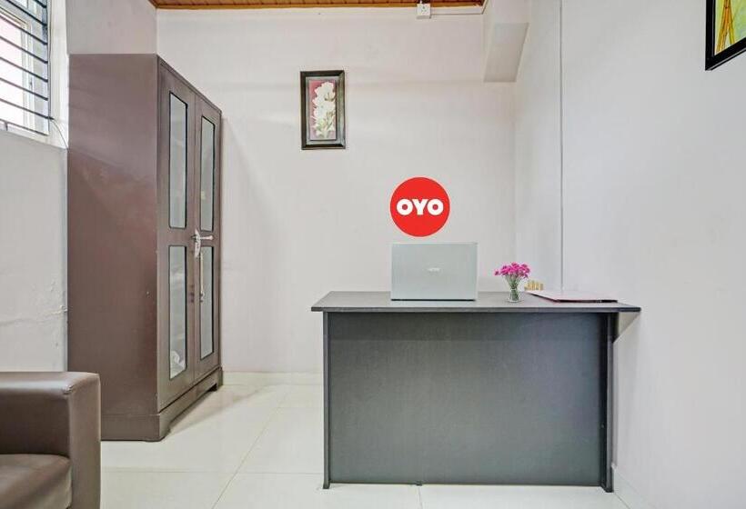 בית מלון כפרי Flagship Lake View Residency