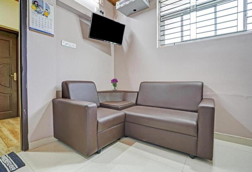 בית מלון כפרי Flagship Lake View Residency