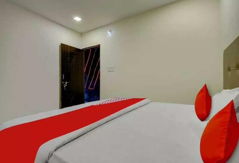 ホテル Flagship The Chirag Resort