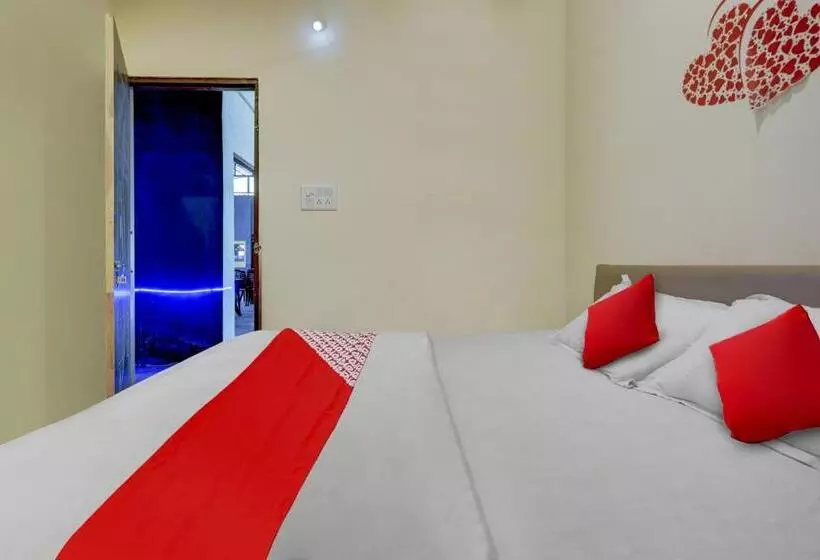 ホテル Flagship The Chirag Resort