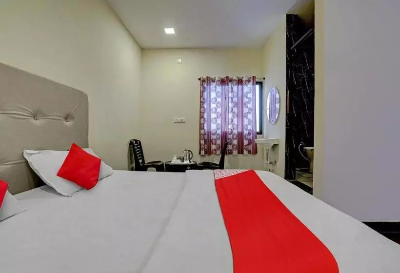 ホテル Flagship The Chirag Resort