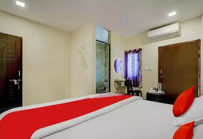 ホテル Flagship The Chirag Resort
