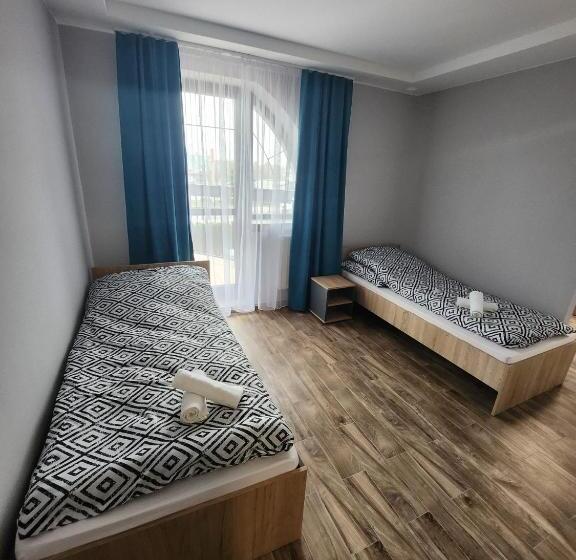 فندق Restauracja Biały Kruk