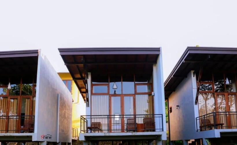 酒店 Senu Lagoon Villa