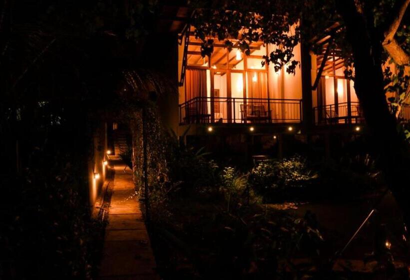 酒店 Senu Lagoon Villa