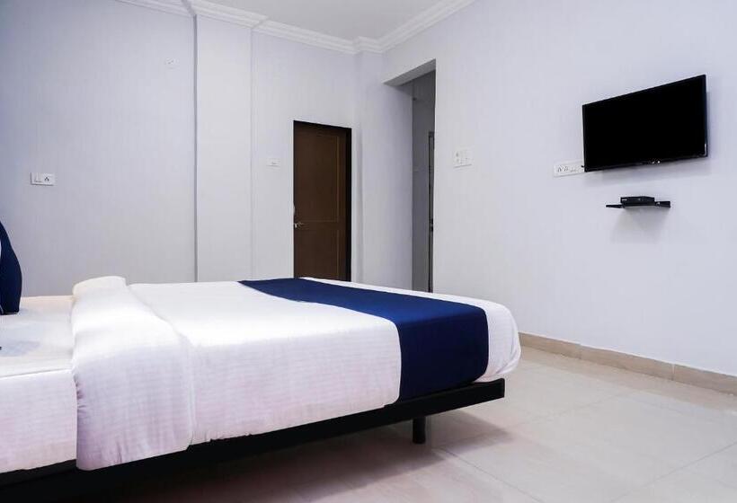 Fabhotel Silver Oak   Nr Pune International Airport