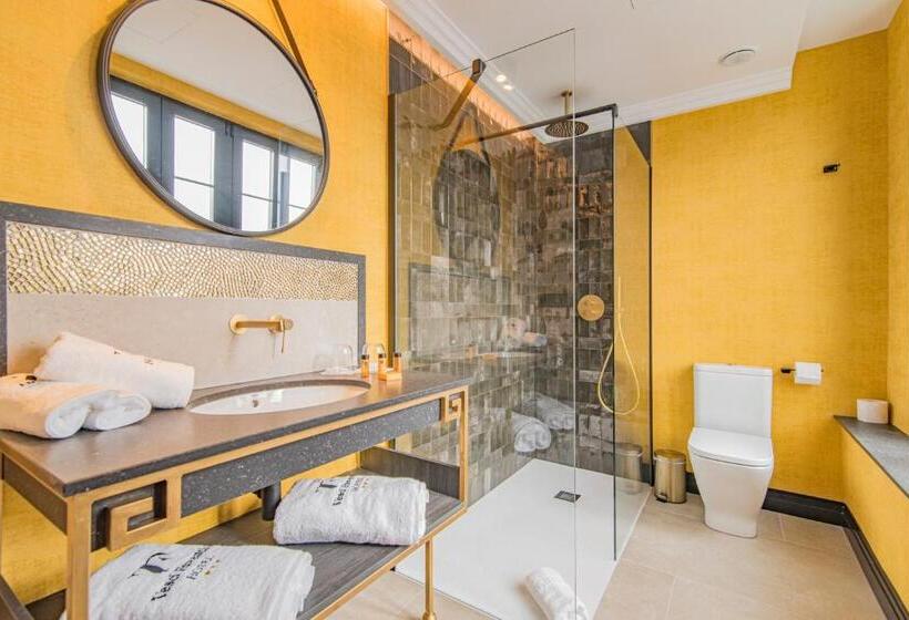 Отель Vesci Faventia