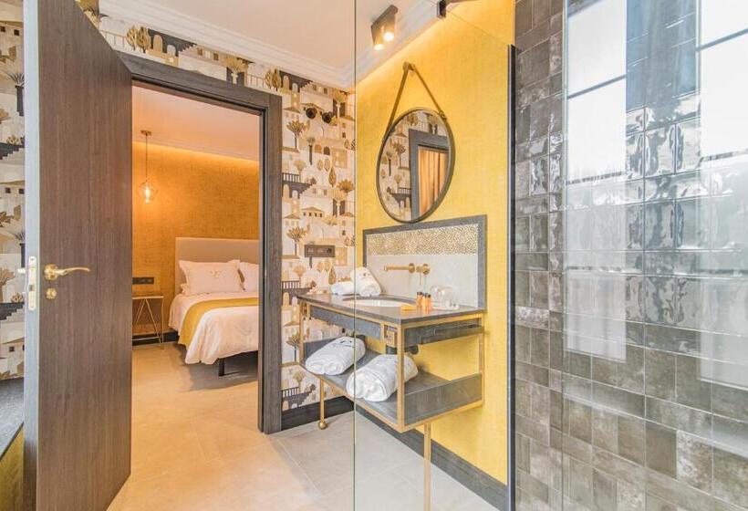 Отель Vesci Faventia