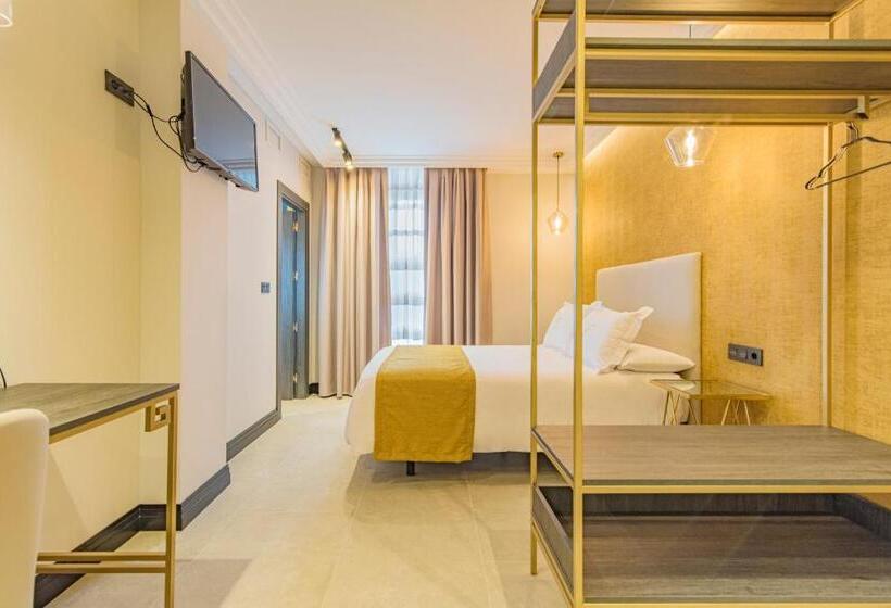 Отель Vesci Faventia