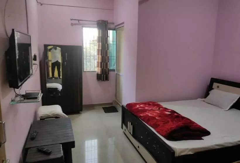ホテル Vrundavan Home Stay And Village Resort