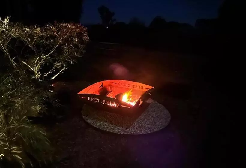 Majatalo Apple Tree Cottage  Comboyne Mountain Cottages