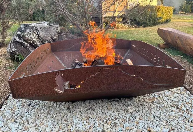 Majatalo Apple Tree Cottage  Comboyne Mountain Cottages