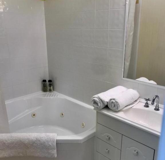 بنسيون Apple Tree Cottage  Comboyne Mountain Cottages