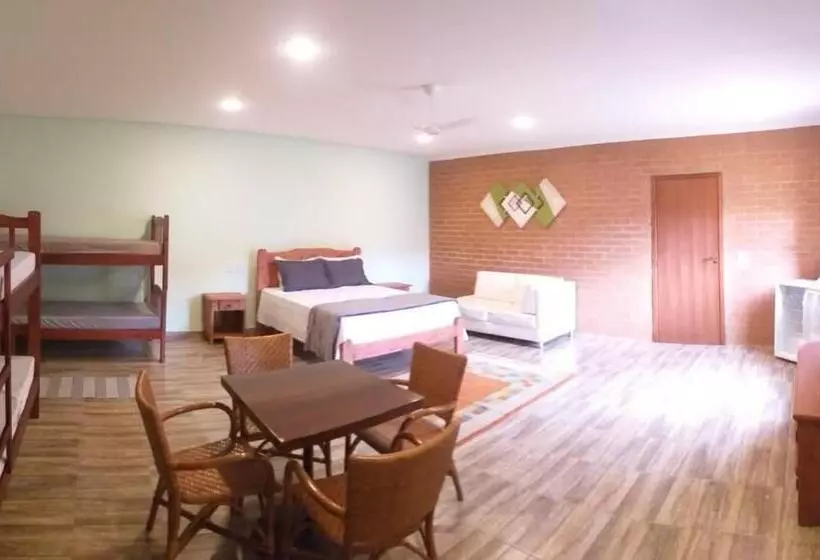 ペンション Pousada E Restaurante Bora Bora Da Serra