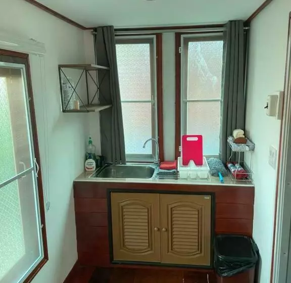 پانسیون Lampang Hideaway Guesthouse